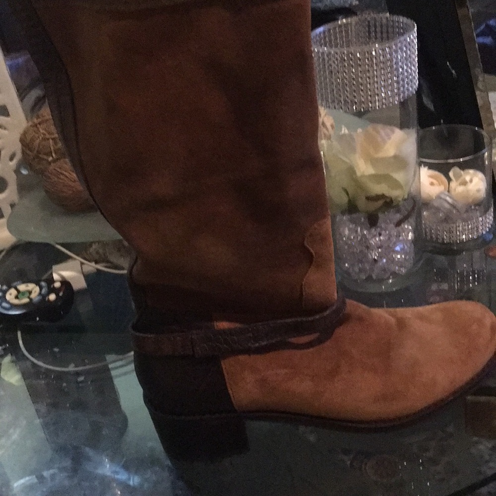 Brown boot